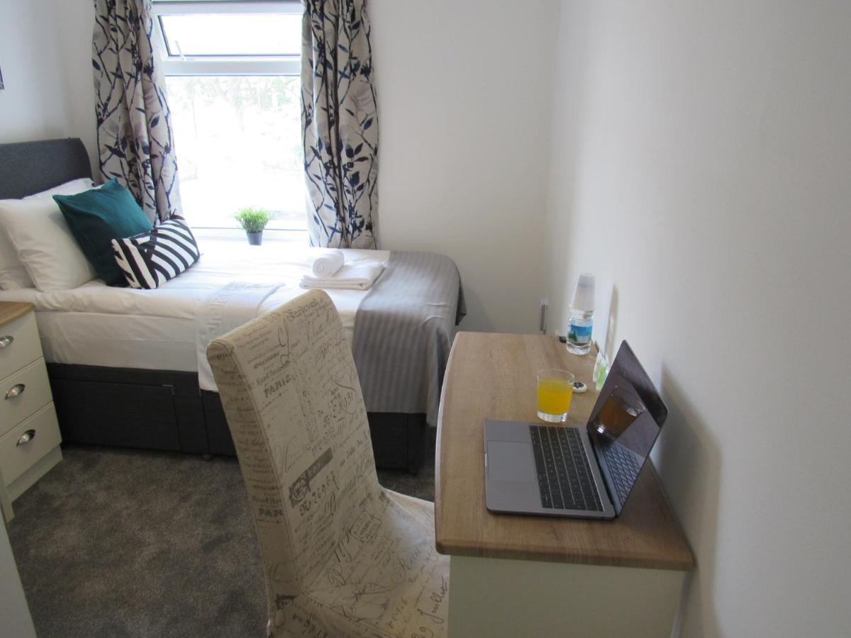 The Cambridge Suites - Tas Accommodations Esterno foto