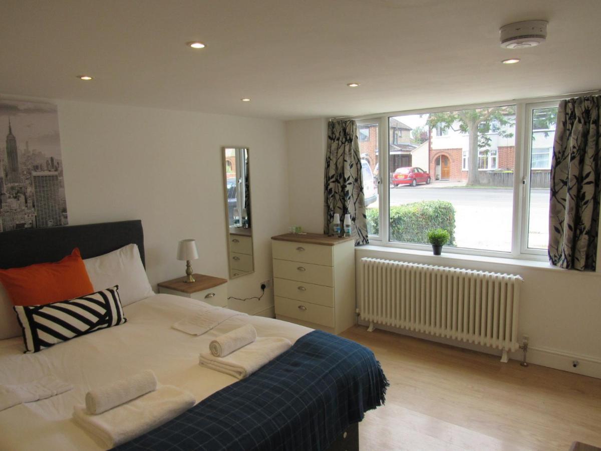 The Cambridge Suites - Tas Accommodations Esterno foto